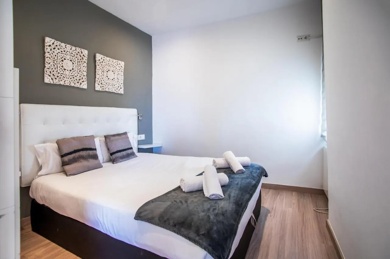 S2Sep1099 - Great Apartment With Private Terrace Barcelona